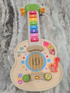 Vtech Kids Wooden Strum & Count Guitar - Multicolor